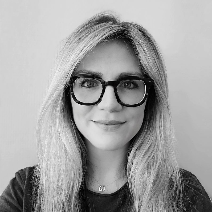 Eszter Bobvos